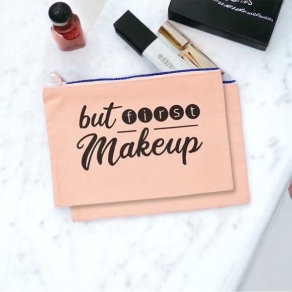 2 PIECE MAKE-UP BAG SET! EACH ZIPPER CLOSED, FOR HOME & ON THE GO! (8x6) - Picture 3 of 11